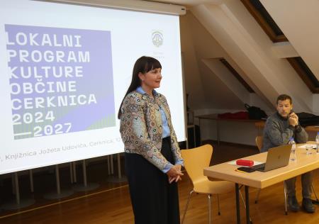 JAVNA RAZPRAVA O STRATEGIJI ZA KULTURO 01 FOTO LJUBO VUKELIČ